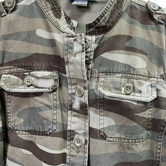 Delia*s women’s M camo button down jacket - Picture 2 of 6